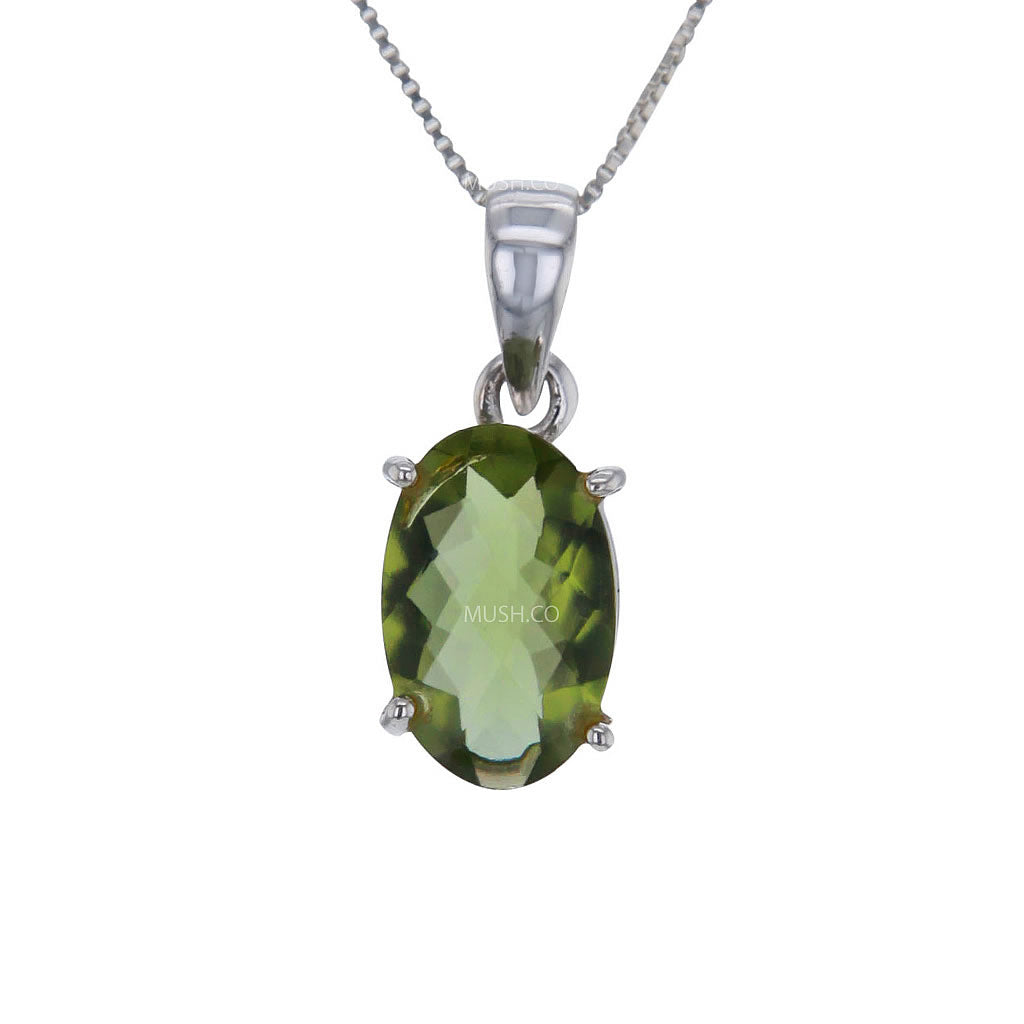 brilliant-oval-moldavite-pendant-necklace-in-sterling-silver