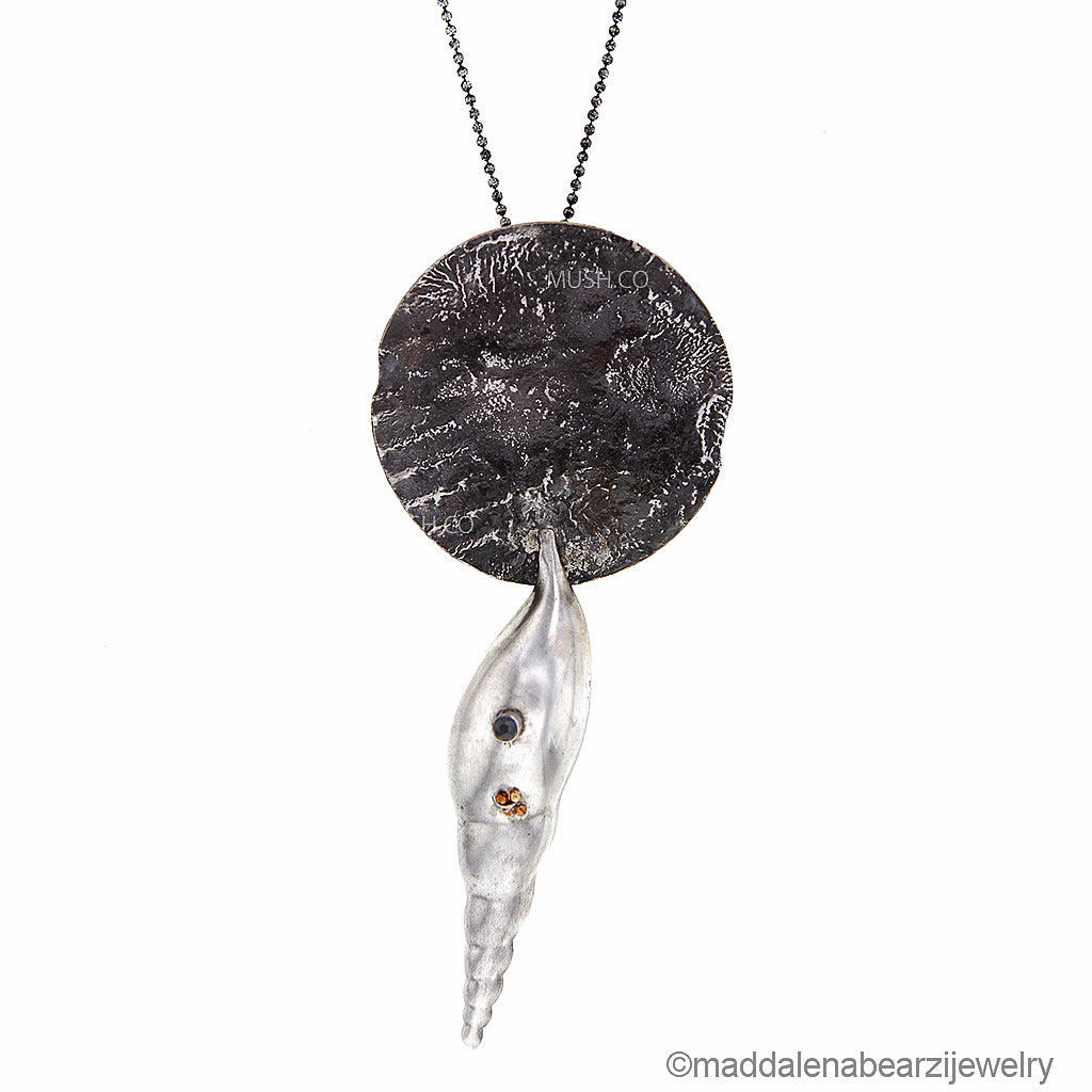 conchiglia-spirale-italian-designer-necklace-in-sterling-silver-gold-black-zircone