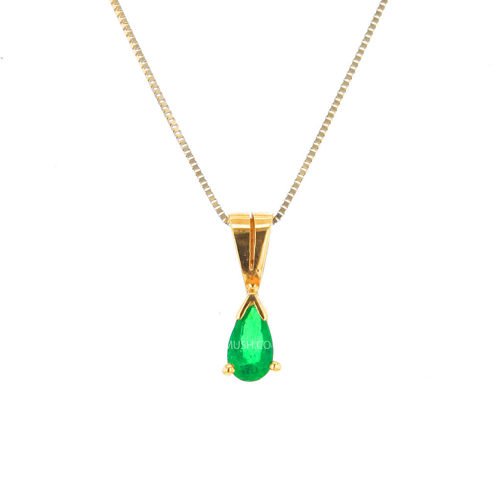 petite-teardrop-natural-columbian-emerald-in-18k-solid-gold-pendant-necklace
